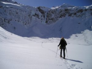 winter activities snow shoeing