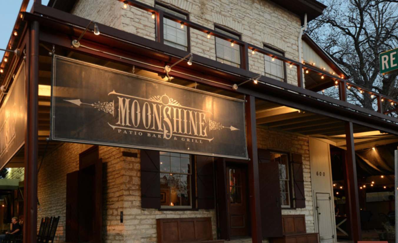 restaurants near university of texas school Apple Spice