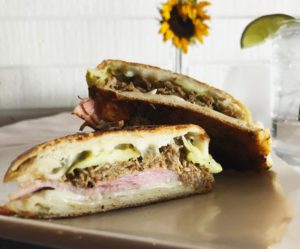 restaurants and dining in bradenton fl