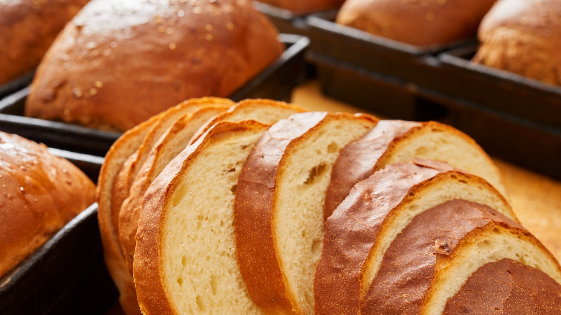 Freshly Sliced Apple Spice Signature Bread